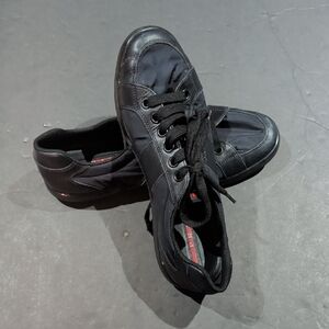 PRADA Linea Sleek Leather Navy Blue/Black Vintage Men's Sneakers